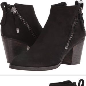 Dolce Vita size 6 leather booties side zip block heel leather